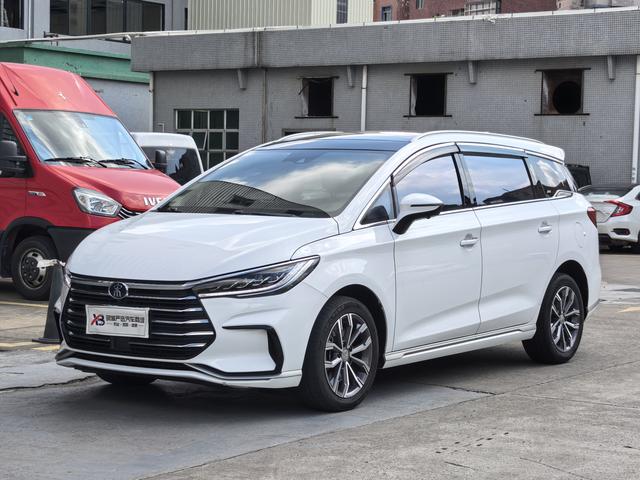 Song MAX 2021 upgraded version 1.5T automatic flagship 6-seater