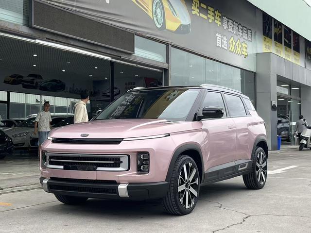 Geely ICON 2023 1.5TD Chocolate Mellow Edition