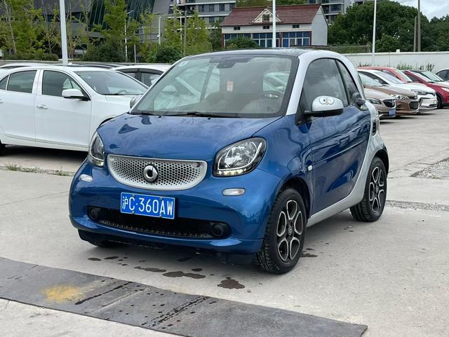 Smart fortwo 2018 0.9T 66kw hardtop Pioneer edition Country V