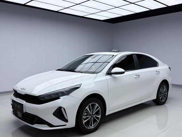 Kia K3 2023 1.5L IVT Deluxe