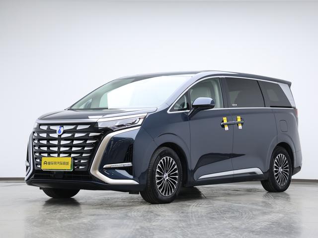 Denza D9 DM 2022 970 four-wheel drive flagship model