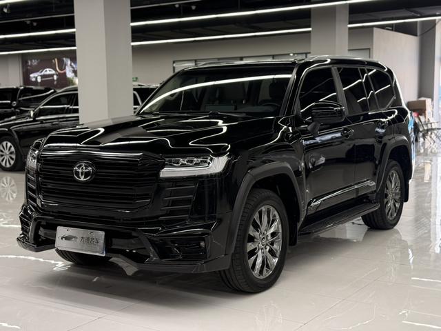 Land Cruiser 70 series 2024 3.5T automatic four-wheel drive 7-seater parallel import