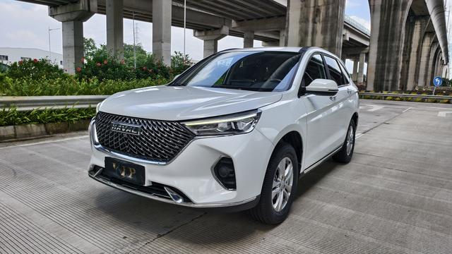 Haval M6 2021 PLUS 1.5T Manual Luxury Intelligent Link