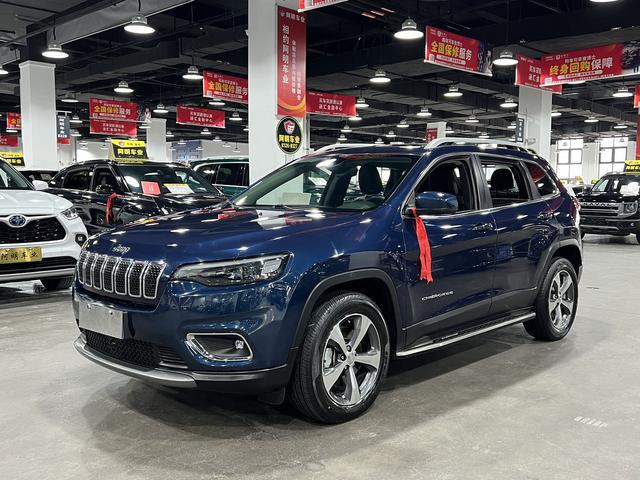 Freelander 2019 2.0T 4WD Exclusive National VI