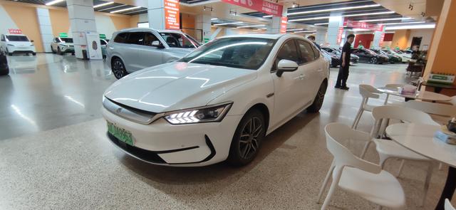 Qin PLUS EV 2024 Glory Version 510KM Leading Type