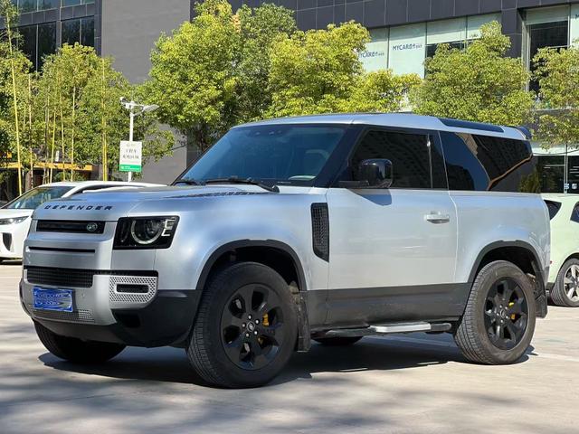 Defender 2022 90 P300 SE