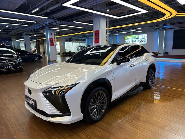 Lexus RZ 2023 450e DIRECT4 Vertical Leader Edition