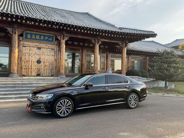 Phaeton 2018 Modified 380TSI 2WD Business Edition