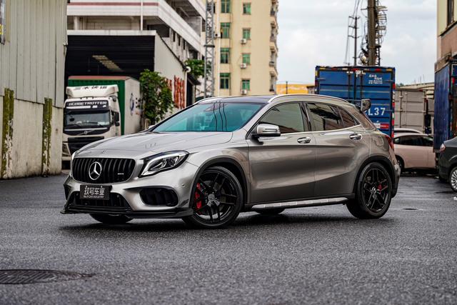Mercedes-Benz GLA AMG 2017 AMG GLA 45 4MATIC