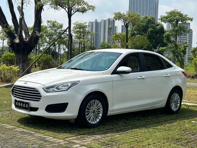 Furuisi 2017 facelift 1.5L automatic comfort type