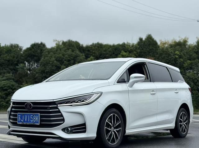 Song MAX 2018 1.5T automatic Intelligent Connection Exclusive 6-seater