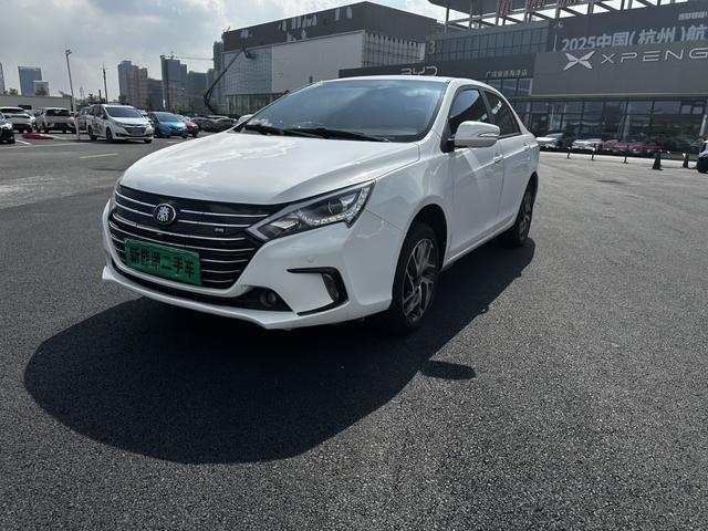 Qin EV 2018 Qin EV450 Smartlink Frontier Model