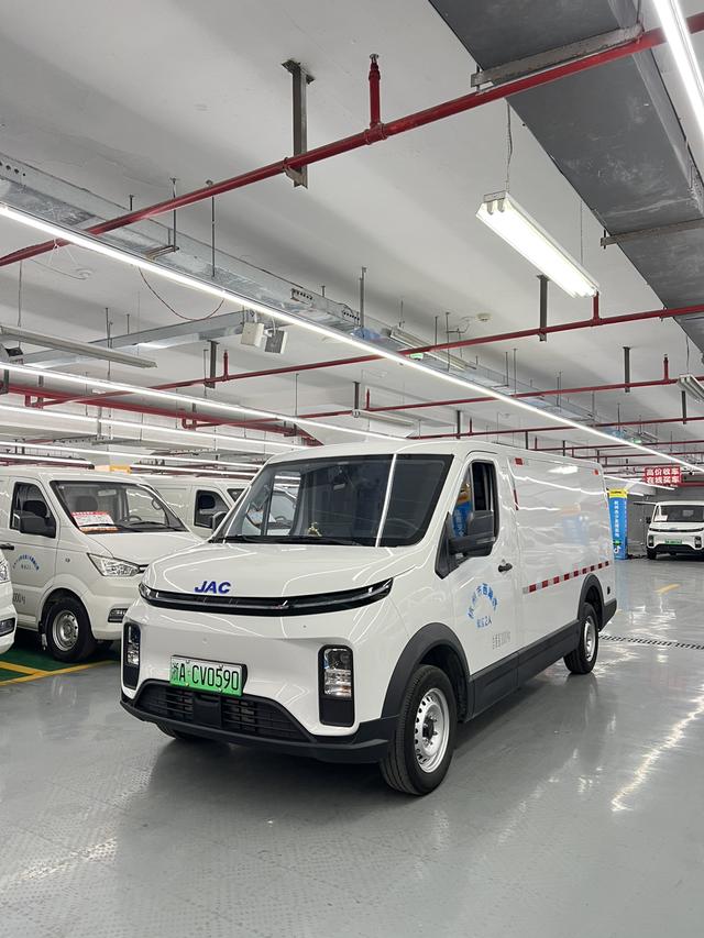 Jianghuai Van Baolu 2024 V8 Ningde Discovery Edition