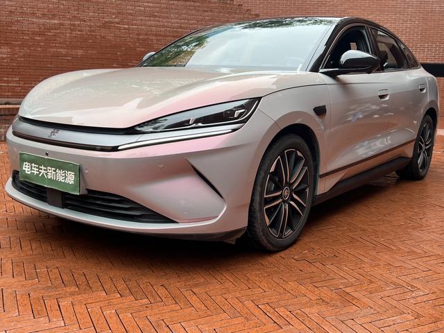 Qin L EV 2025 model 545km Excellent Type
