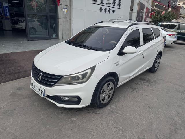 Baojun 310W 2019 1.5L manual fashion type country VI