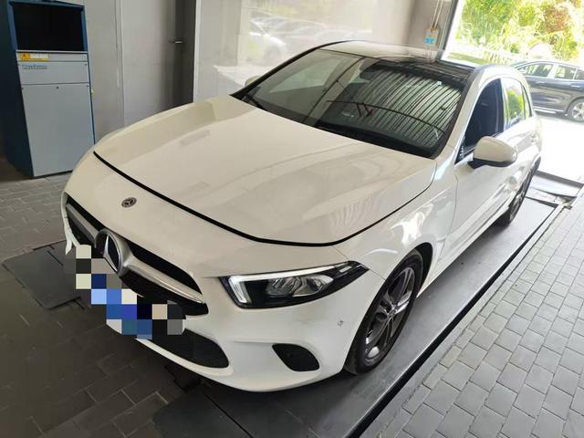 Mercedes-Benz A-Class (Import) 2019 A 200 Dynamic