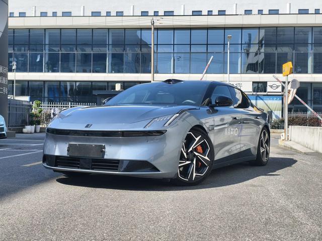 Lynk & Co Z10 2024 95kWh 702km four-wheel drive smart driving Ultra