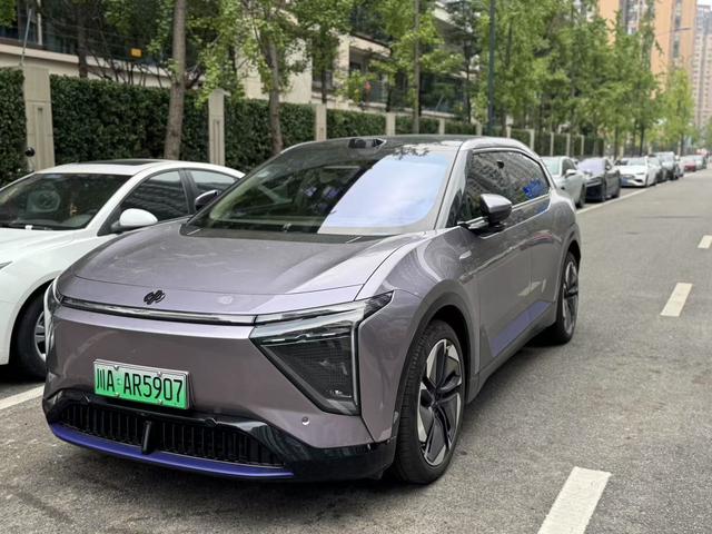 High Hopper HiPhi Y 2023 560km Elite