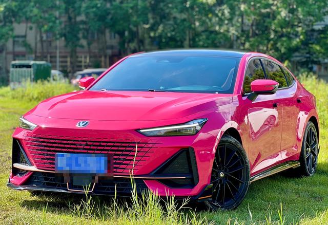Changan UNI-V 2023 1.5T Sport Edition