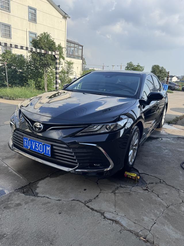 Camry 2022 2.0GVP Leader