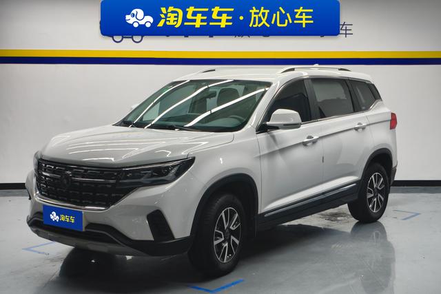 FENGXING T5 2022 SHENZHEN 1.5T AUTOMATIC DREAM EDITION 5 SEATS