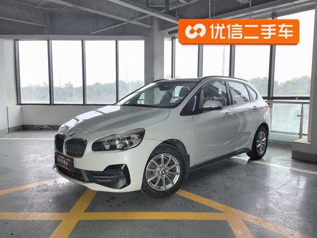 BMW 2 Series Wagon 2018 218i Style