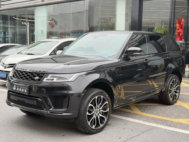Range Rover Sport 2022 Model 3.0 L6 Yao Black Version