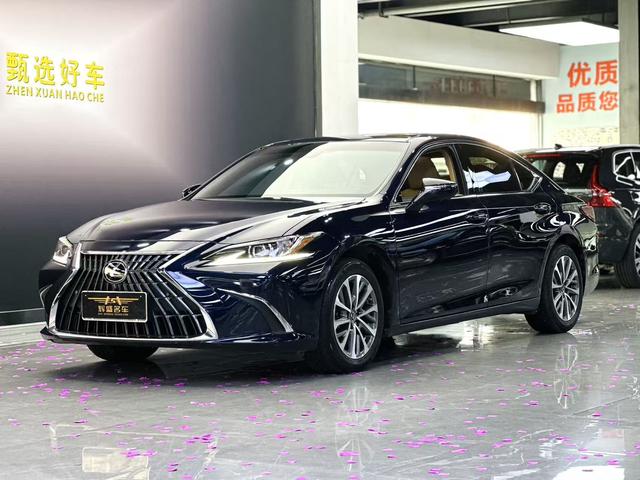 Lexus ES 2022 200 Deluxe Edition
