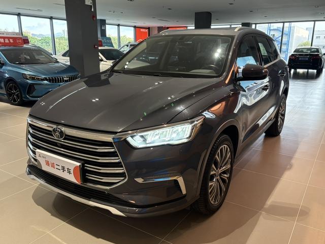 Song Pro DM 2019 DM 1.5T four-wheel drive performance version luxury
