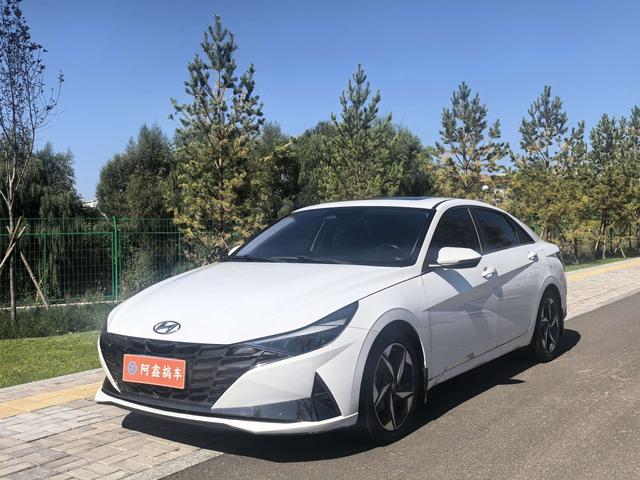 Elantra 2021 1.5L CVT LUX Premium