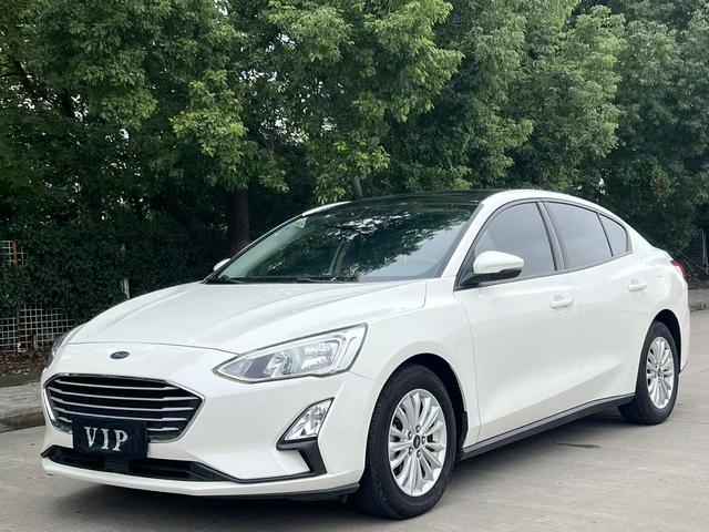 Fox 2019 sedan EcoBoost 180 automatic front tide type