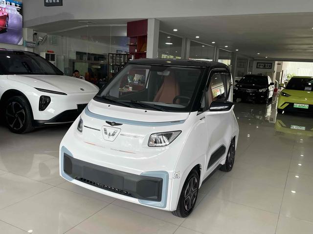 WULING Nano EV 2021 PLAY MODEL