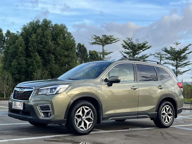 FORESTER Forester 2019 2.0 i Deluxe Edition EyeSight