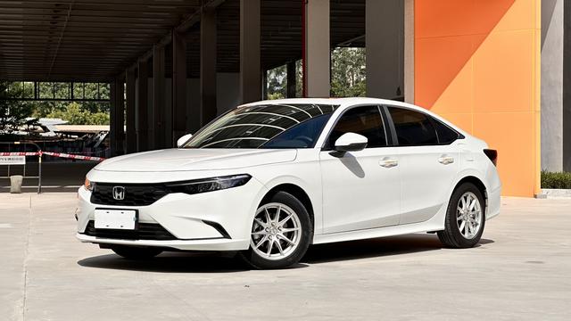 Style 2022 240TURBO Exclusive MT Edition