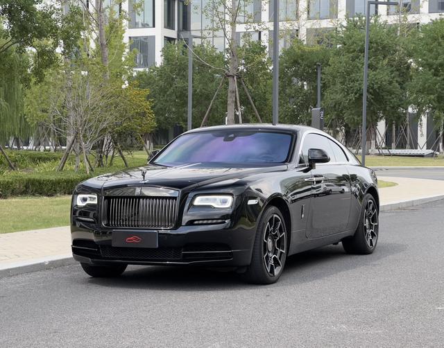 Phantom 2018 6.6T Black Badge