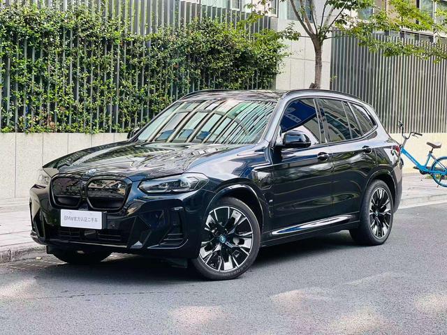 BMW iX3 2022 Genesis
