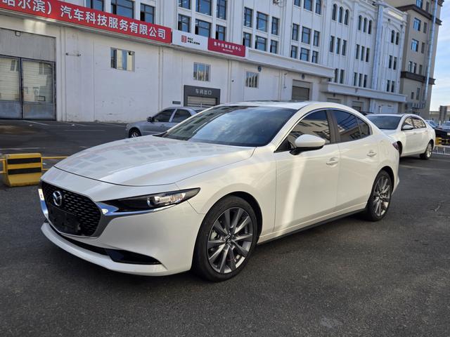 Mazda3 Enclave 2021 2.0L Auto Premium Edition