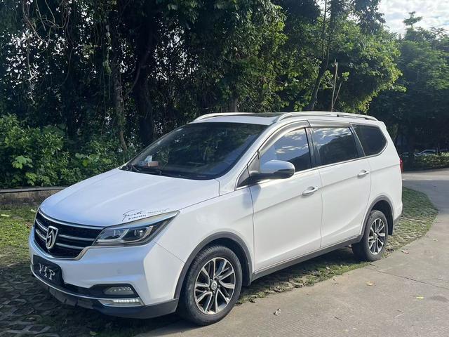 Baojun 730 2017 1.5T DCT flagship 7-seater National V