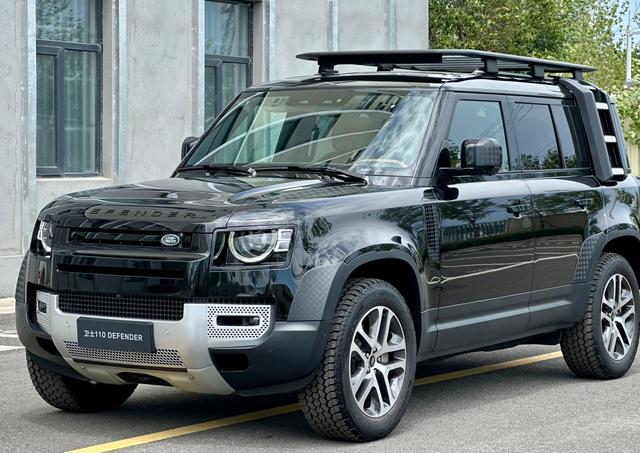 Defender 2024 110 3.0T P400 Dark Special Edition