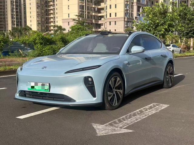 Azera ET5 2022 75kWh