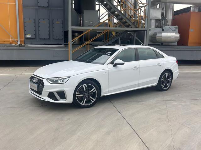 Audi A4L 2022 40 TFSI Stylish Dynamic