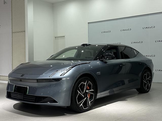Lynk & Co Z10 2024 95kWh 702km four-wheel drive smart driving Ultra