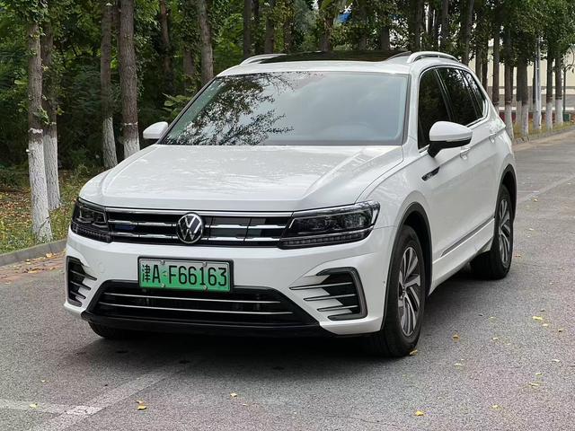Touareg L PHEV 2022 430PHEV Plug-In Hybrid Signature Edition