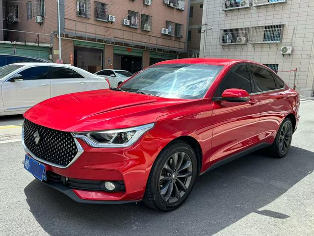 Baojun RC-6 2019 1.5T CVT 24-hour online flagship model