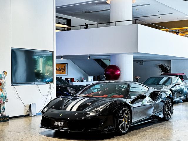 Ferrari 488 2018 Pista