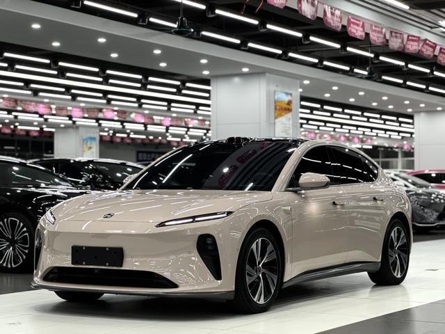 Azera ET5 2022 75kWh