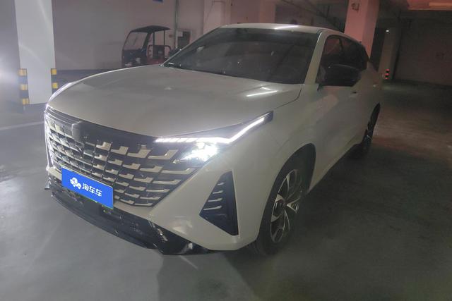 Changan UNI-Z PHEV 2024 Blue Whale Smart iDD 125KM Transcendent Type