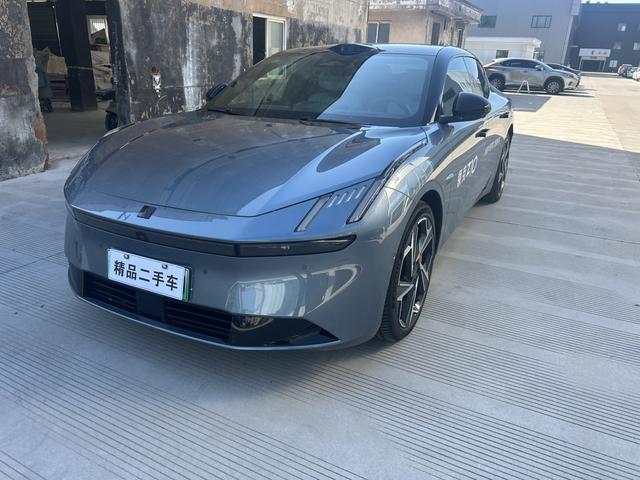 Lynk & Co Z10 2024 95kWh 702km four-wheel drive smart driving Ultra