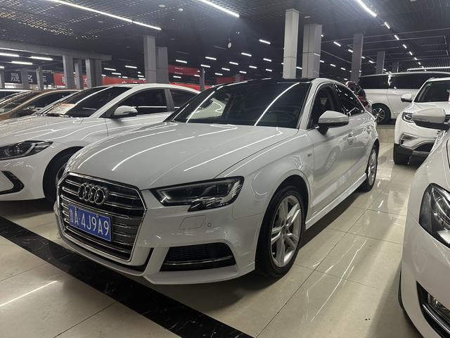 Audi A3 2020 Limousine 35 TFSI Style National VI