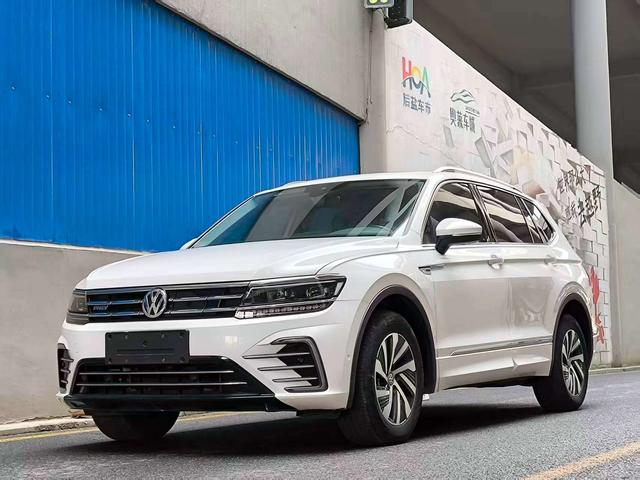 Touareg L PHEV 2020 430PHEV Plug-In Hybrid Signature Edition